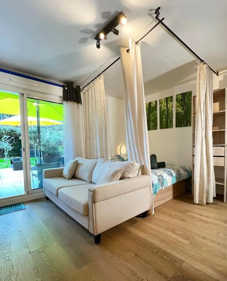 STUDIO Cannes DOMAINE DES PALMIERS PARKING PRIVÉ Appartement