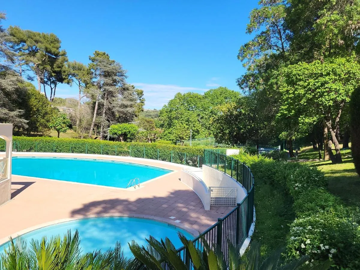 Evasion A Deux, Domaine Prestigieux, Jacuzzi Et Parking Prives, Piscine Apartment Cannes